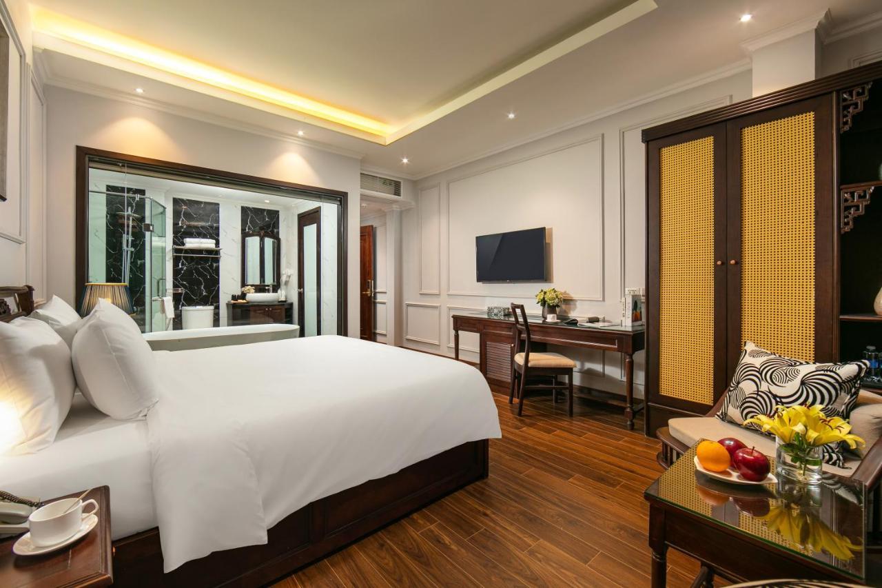 Salute Premium & Hotel Hanoi